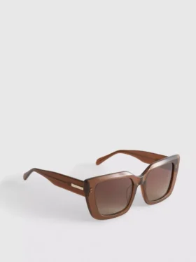 Gafas de sol con montura cuadrada