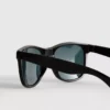 Gafas de sol con montura rectangular