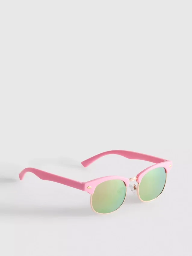 Gafas de sol con montura redonda