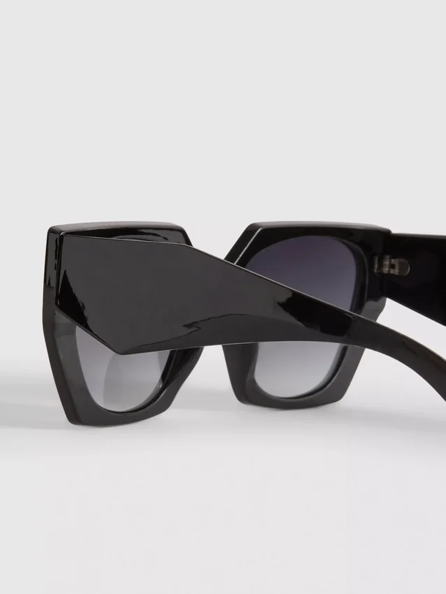 Gafas de sol cuadradas angulares