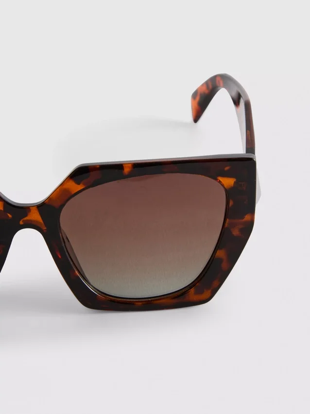 Gafas de sol cuadradas angulares
