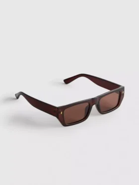 Gafas de sol delgadas con montura rectangular