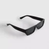 Gafas de sol delgadas con montura rectangular