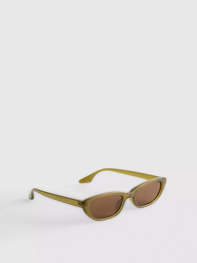 Gafas de sol delgadas estilo ojo de gato