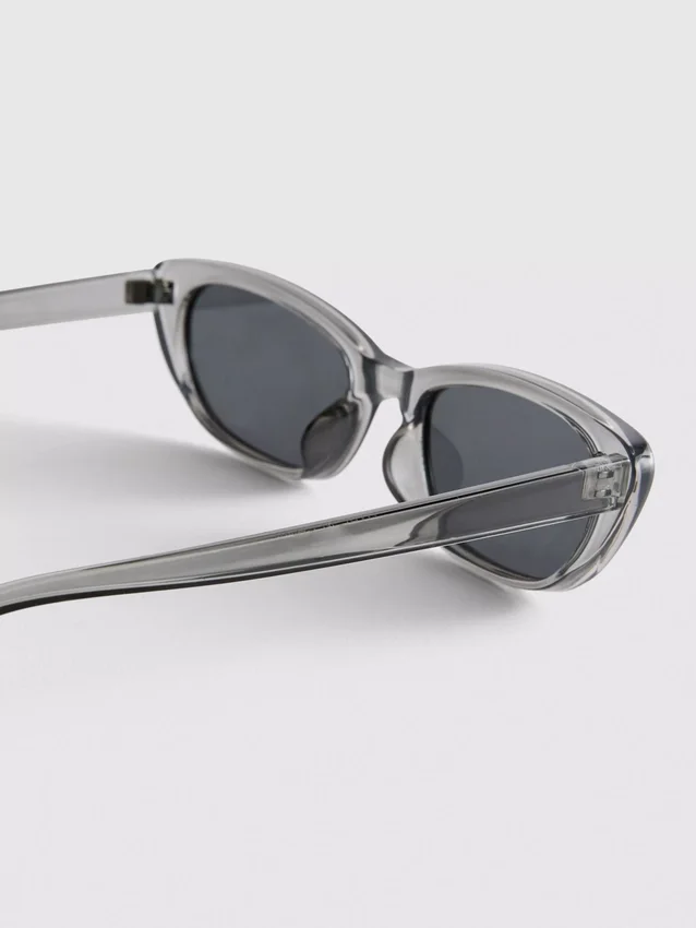 Gafas de sol delgadas estilo ojo de gato