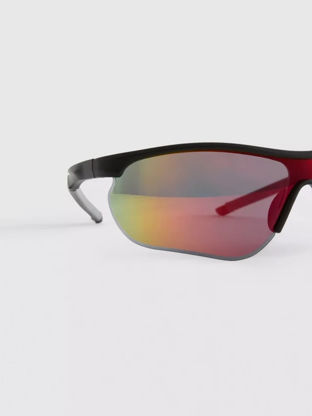 Gafas de sol deportivas