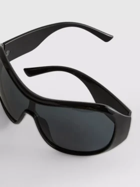 Gafas de sol envolventes tipo escudo