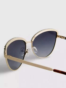 Gafas de sol estilo ojo de gato con pedrería