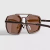 Gafas de sol metálicas con diseño geométrico