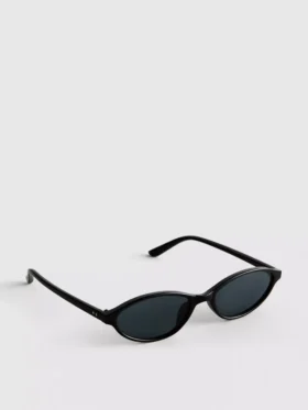 Gafas de sol ovaladas y delgadas