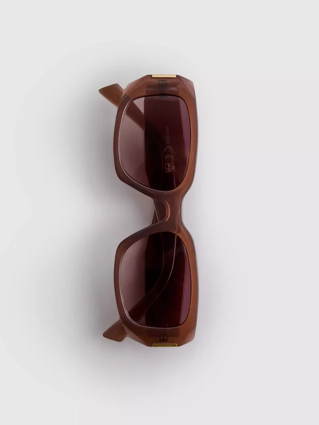 Gafas de sol rectangulares angulares