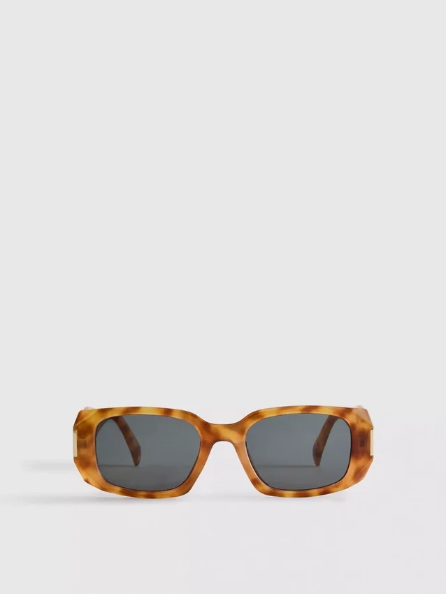Gafas de sol rectangulares con diseño de carey