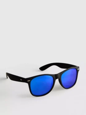 Gafas de sol rectangulares con efecto espejo