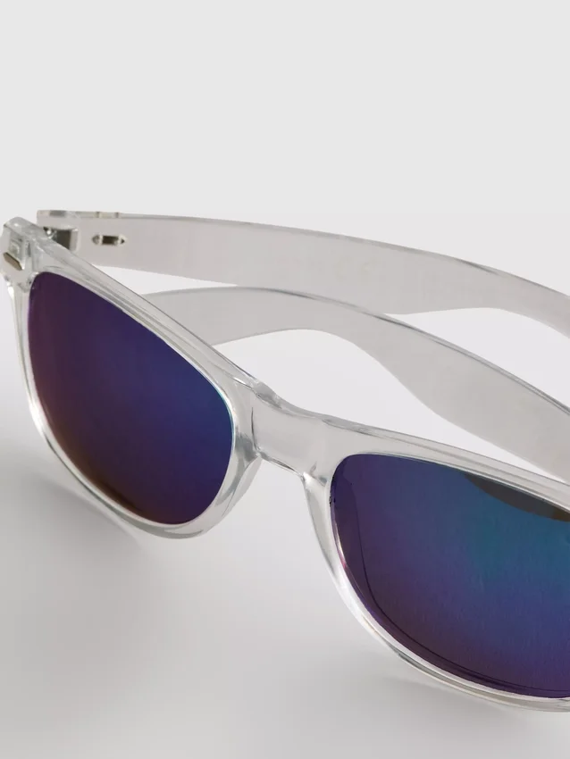 Gafas de sol rectangulares con efecto espejo