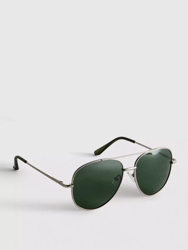 Gafas de sol tipo aviador con cristales tintados