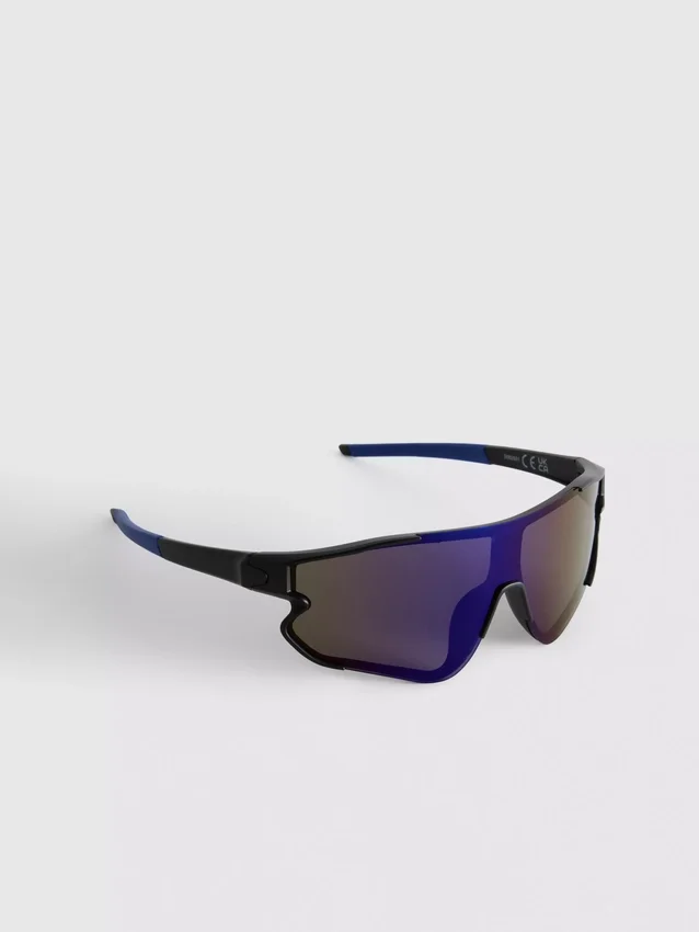 Gafas de sol tipo escudo