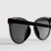 Gafas de sol tipo ojo de gato con barra en la ceja