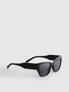 Gafas de sol tipo «ojo de gato» con tachuelas