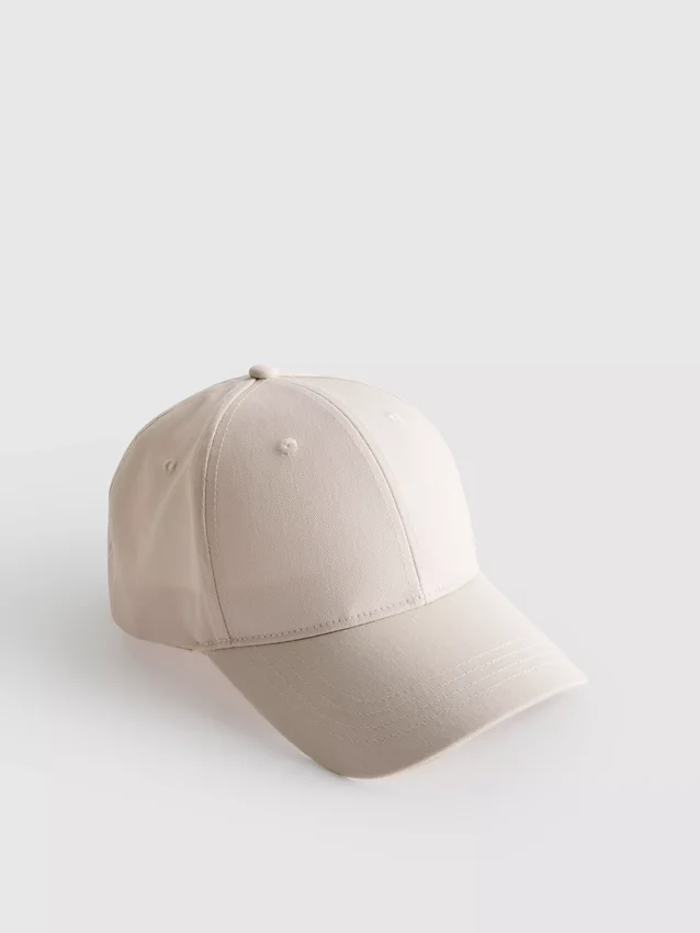 Gorra de béisbol con bloques de color
