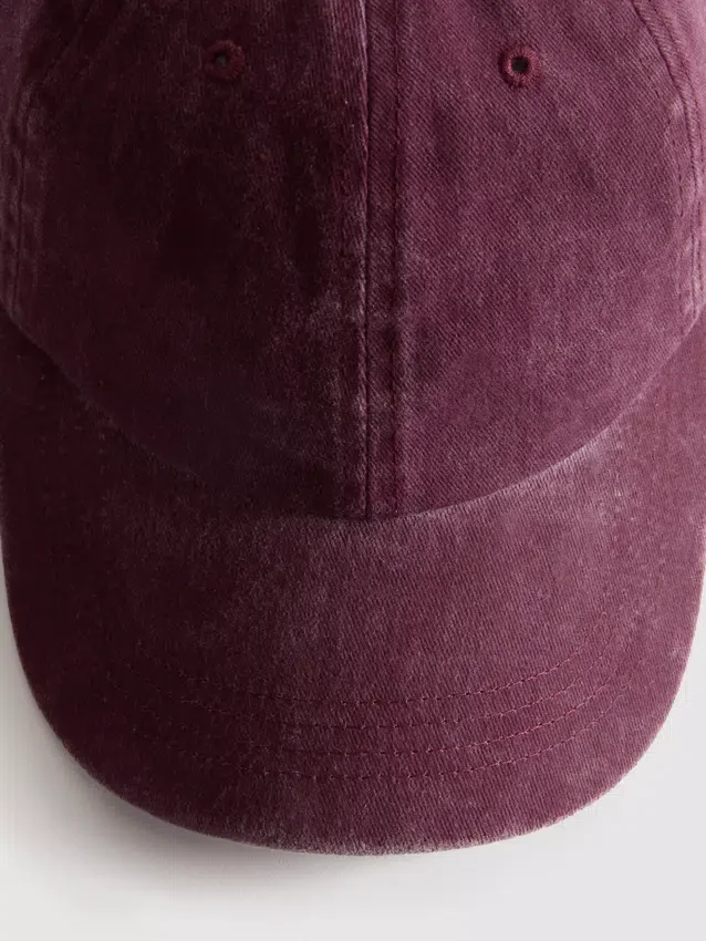 Gorra de béisbol con lavado ácido