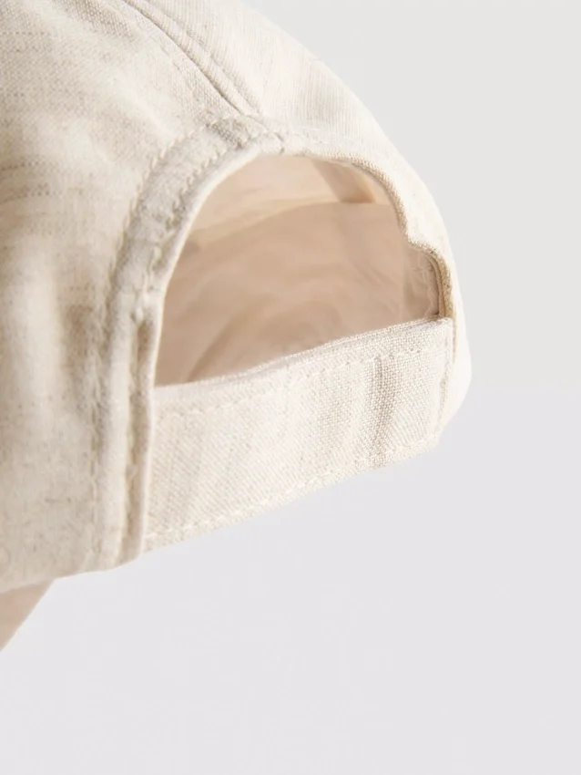 Gorra de béisbol con palmeras