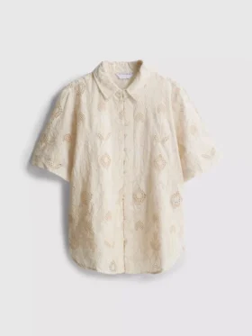La camisa con bordado y dobladillo curvo de The Edit