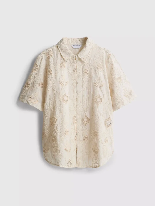 La camisa con bordado y dobladillo curvo de The Edit