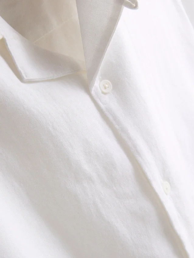 La camisa de mezcla de lino de estilo relajado de The Edit