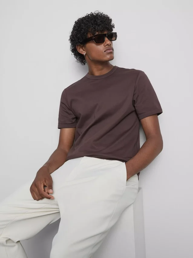 La camiseta de algodón de corte ajustado «The Edit»