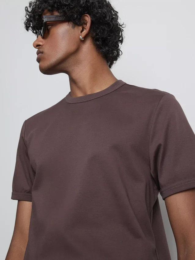 La camiseta de algodón de corte ajustado «The Edit»