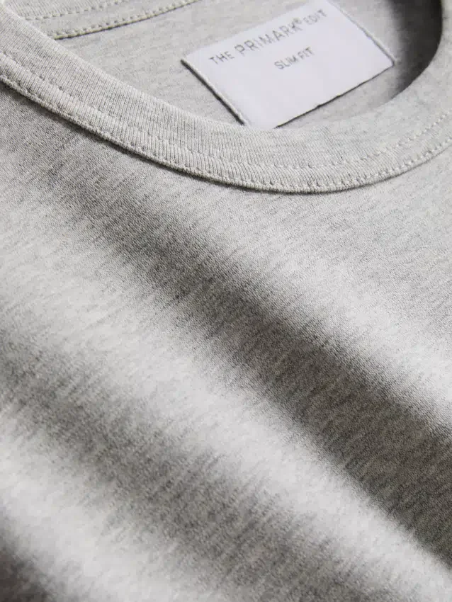 La camiseta de algodón de corte ajustado «The Edit»