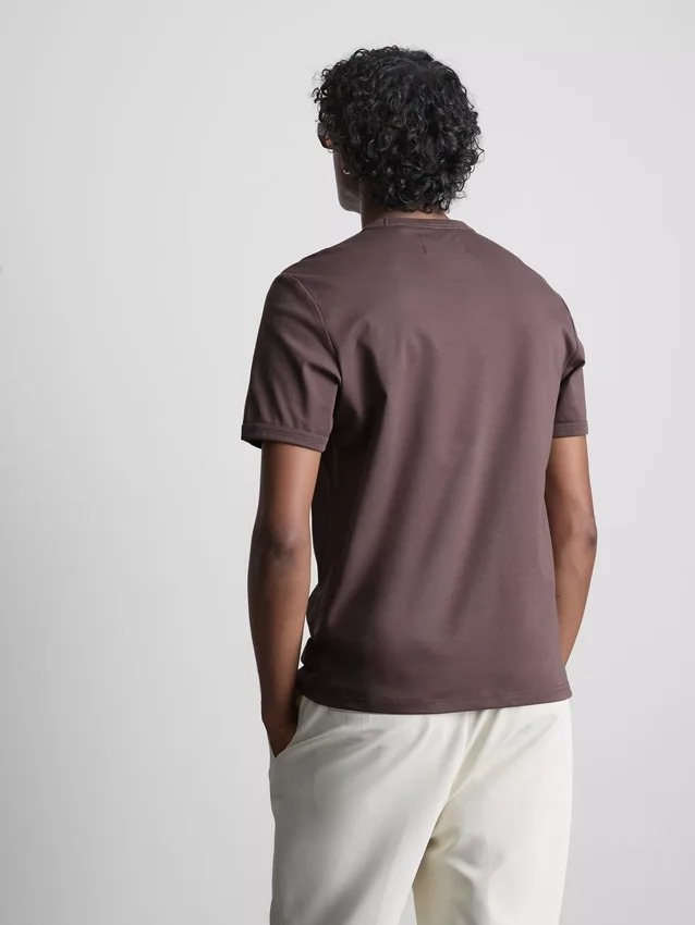 La camiseta de algodón de corte ajustado «The Edit»