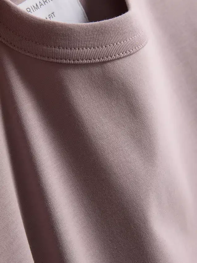 La camiseta de algodón de corte ajustado «The Edit»