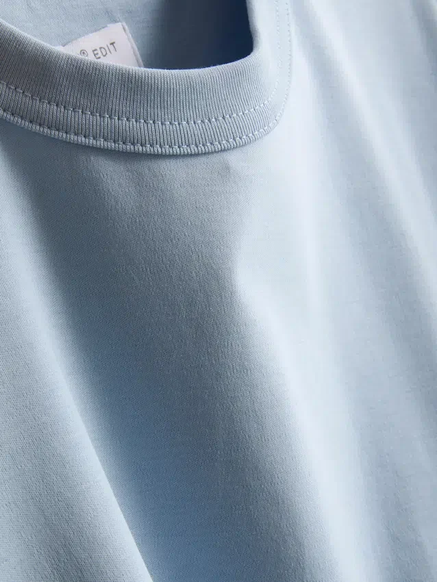 La camiseta de algodón de corte ajustado «The Edit»