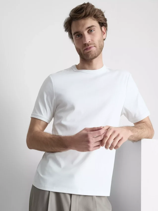 La camiseta slim fit mercerizada de The Edit
