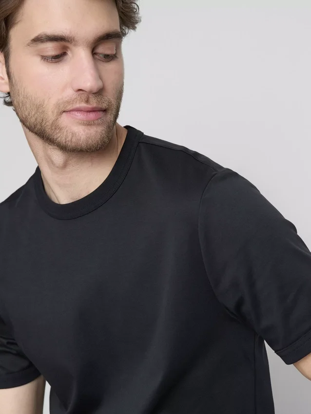 La camiseta slim fit mercerizada de The Edit