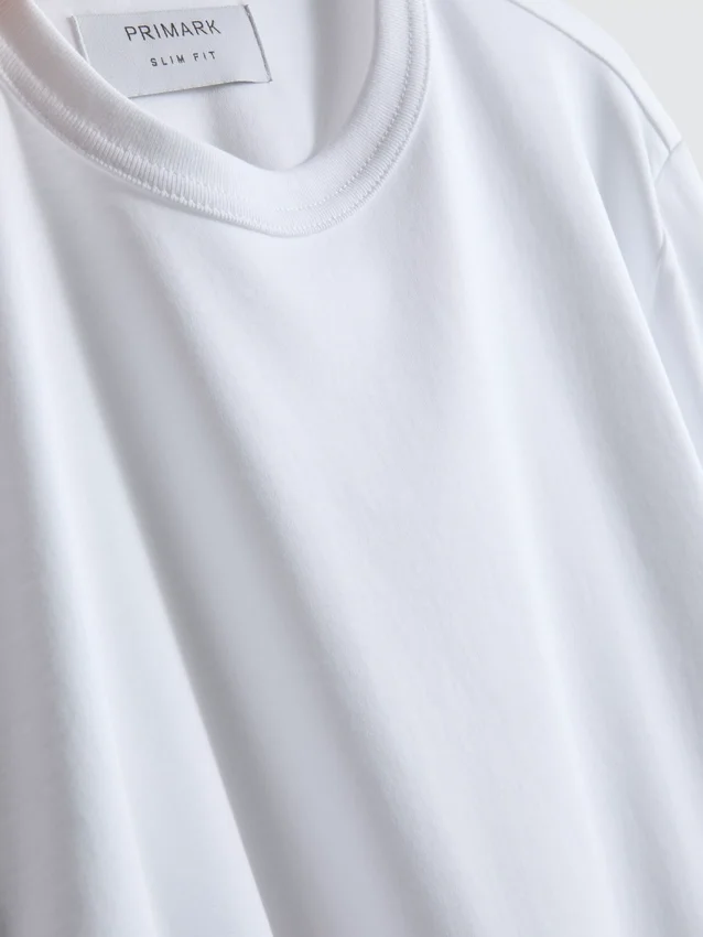 La camiseta slim fit mercerizada de The Edit