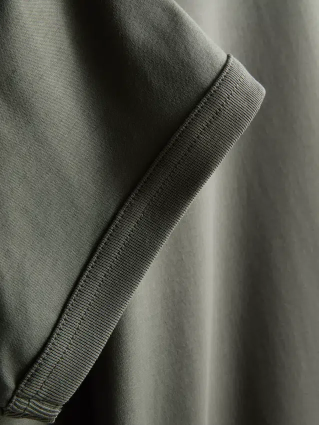 La camiseta slim fit mercerizada de The Edit