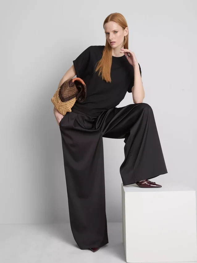 La camiseta «The Edit» con detalle de costura