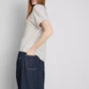 La camiseta «The Edit» con detalle de costura