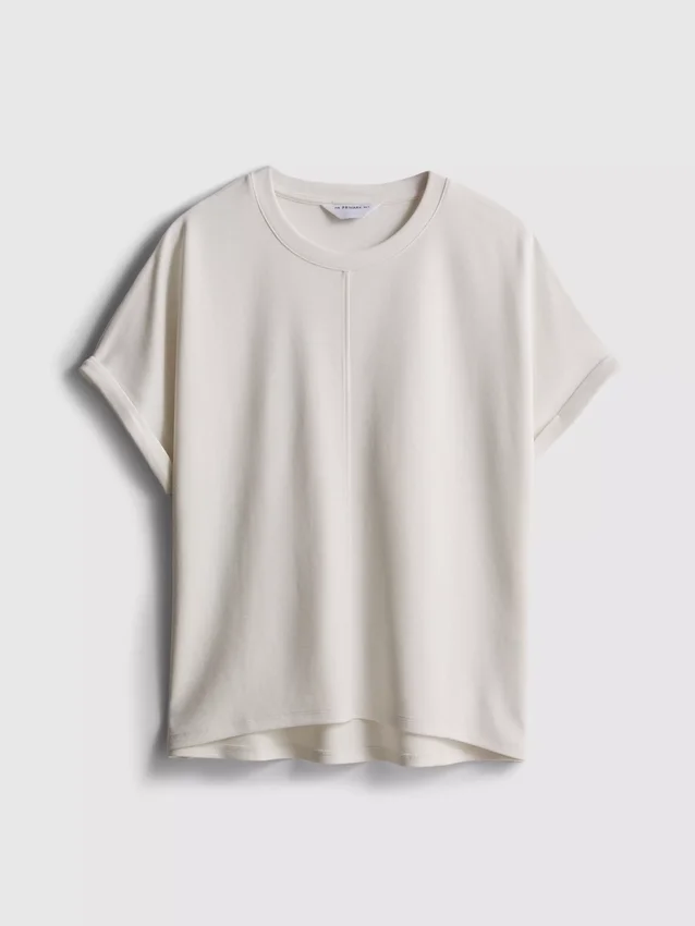 La camiseta «The Edit» con detalle de costura
