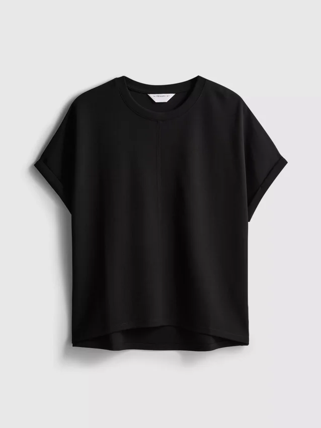 La camiseta «The Edit» con detalle de costura