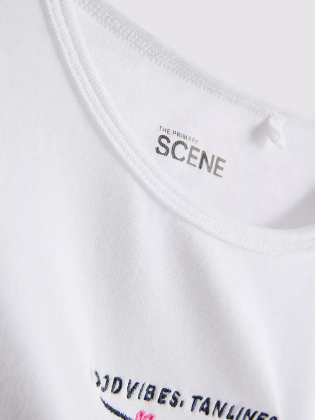 La colección de Primark | Camiseta de bebé con diseño gráfico