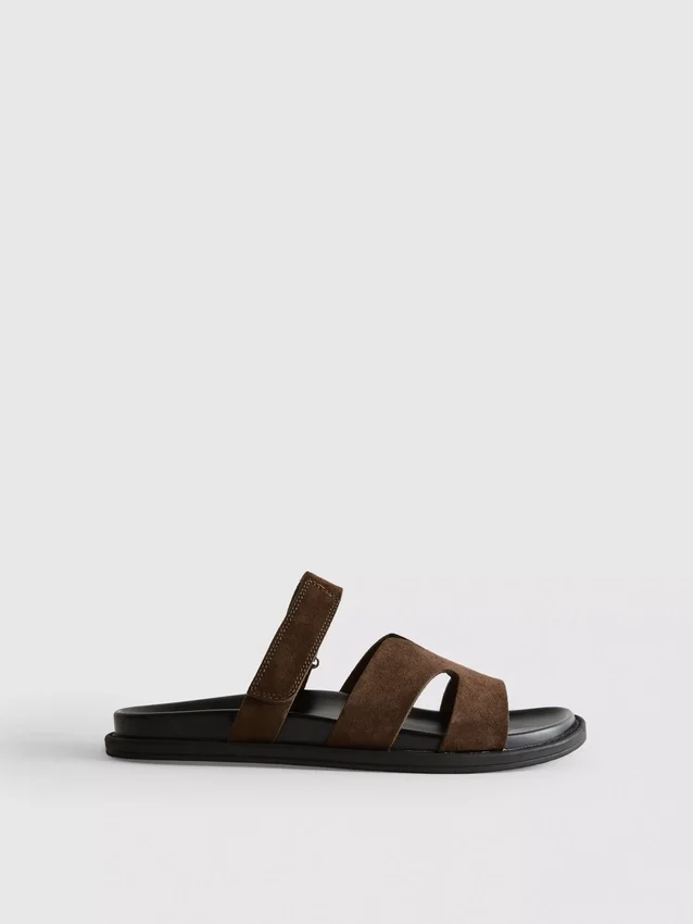 Las sandalias con cierre de velcro de The Edit