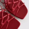 Las sandalias de tacón de aguja trenzadas de The Edit