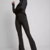 Leggings acampanados y suaves como la mantequilla