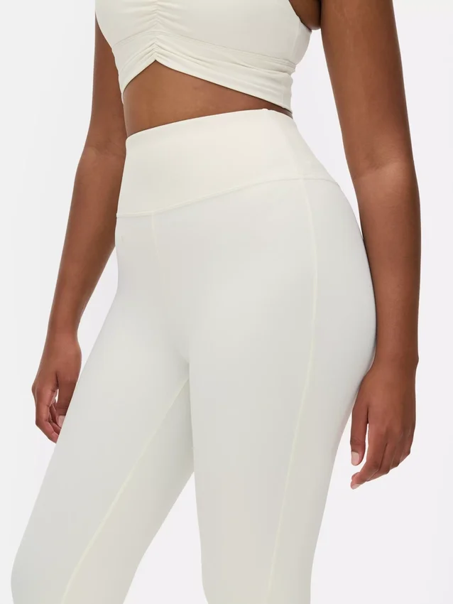 Leggings acampanados y suaves como la mantequilla
