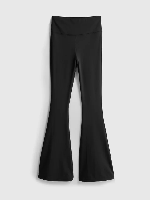 Leggings acampanados y suaves como la mantequilla