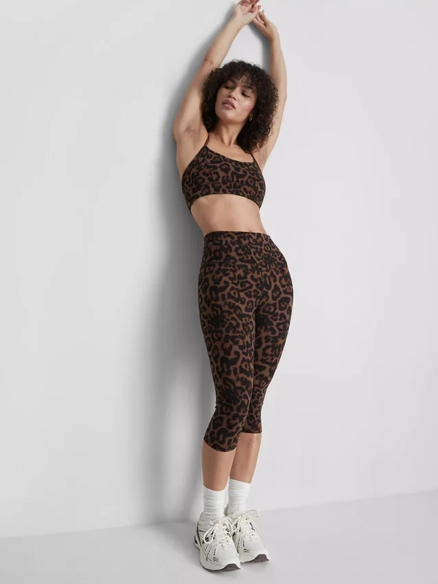 Leggings capri deportivos con estampado de leopardo