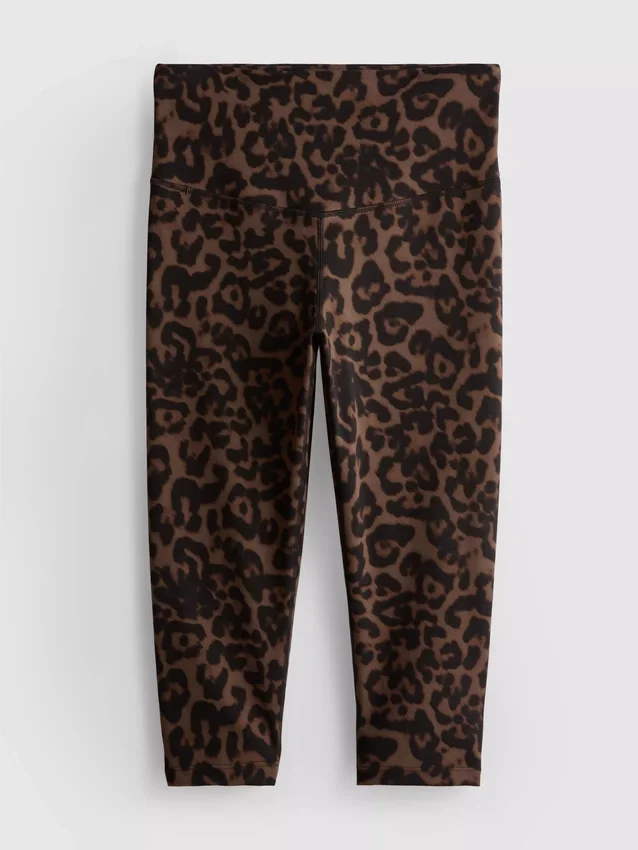 Leggings capri deportivos con estampado de leopardo